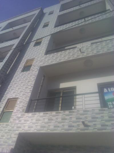 APPARTEMENTS A LOUE ZAC MBAO PRES DE BRIOCHE DOREE
