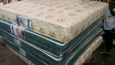 MATELAS DIVERS / OREILLER