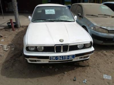 voiture occasion tres propre est robuste 