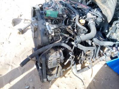 MOTEUR RENAULT VENANT DE FRANCE 