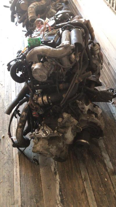 MOTEUR RENAULT VENANT DE FRANCE 