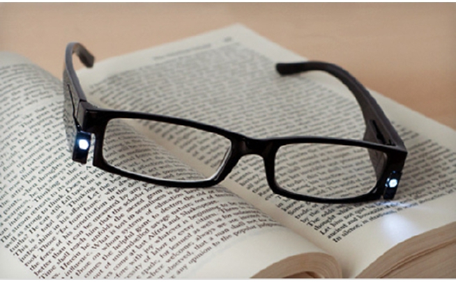 Lunettes de lecture avec lampes