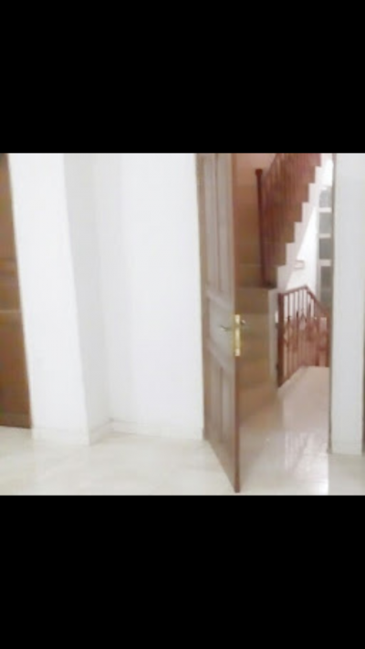 Chambres Meublées avec toilette intérieure