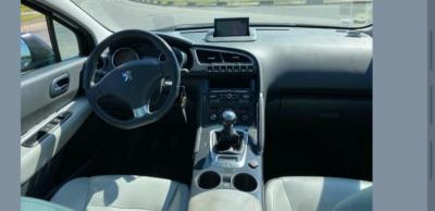 vend Peugeot 3008 full option cuire complet 