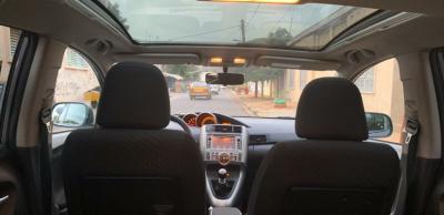 vend Toyota verso d4d 5places 