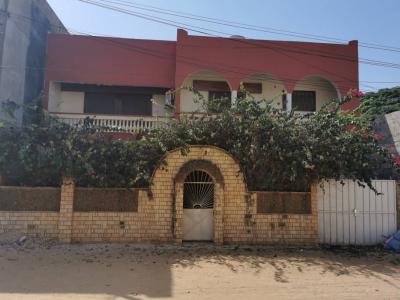 Une villa r+1 de 250m2 au mamelle 
