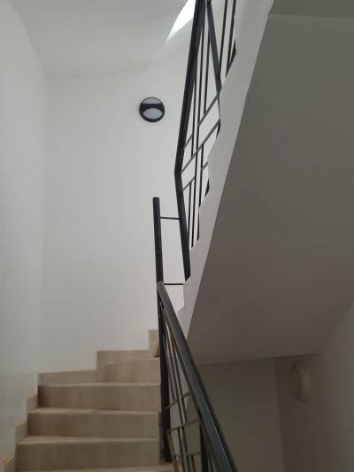 Une villa neuve  r+2 au mamelle 