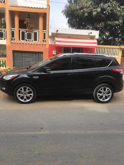 Wanter FORD ESCAPE TITANIUM