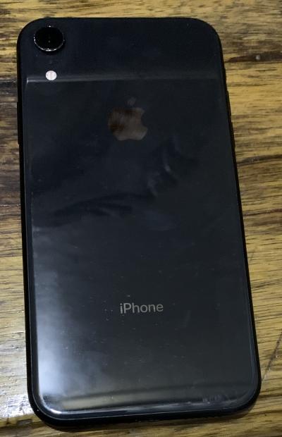 iPhone XR  64 giga