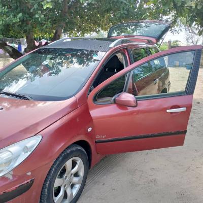 Wanter Peugeot Break 7places 