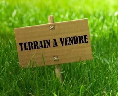 Terrain Mariste 300m² commercial 