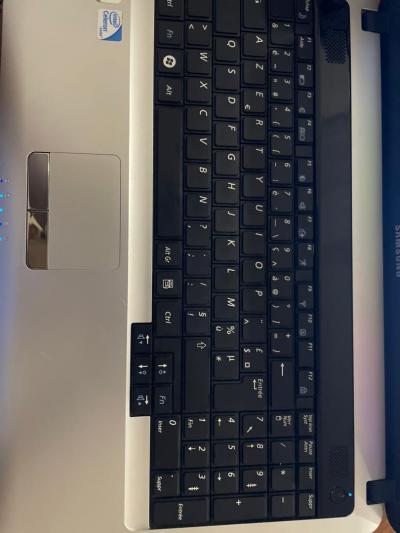 Samsung RV510
