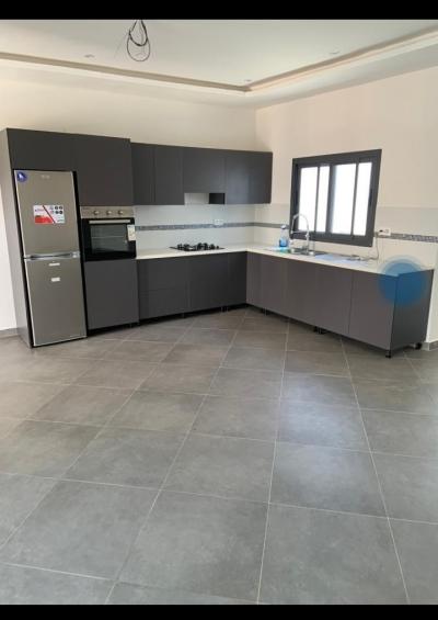 Vente villa a ngueurigne 