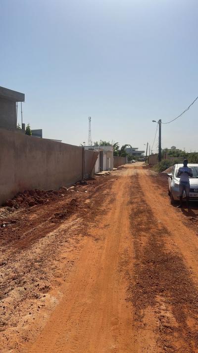 terrain de 400 metres carres a saly Diamantine