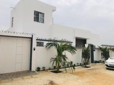 Villa basse à nguaparou