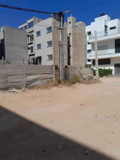 Terrain de 320m2 angle au mamelle 