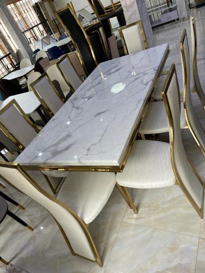 Table à manger f4