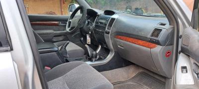 TOYOTA PRADO A VENDRE