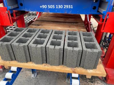 Pondeuse de parpaing OTT5SA brique pave agglos