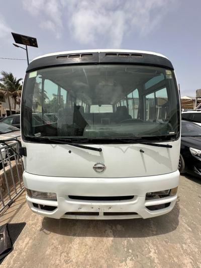 Nissan Bus 2017 VENANT