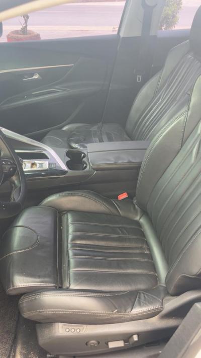 Peugeot 2008 essence automatique 