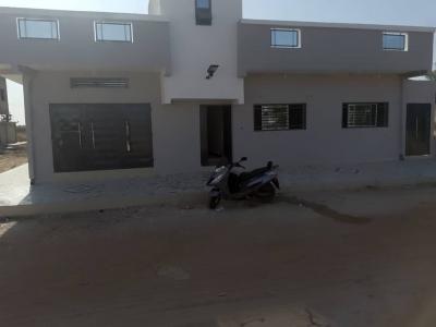 A VENDRE VILLA F4 de 181m² à DIAMNIADIO 